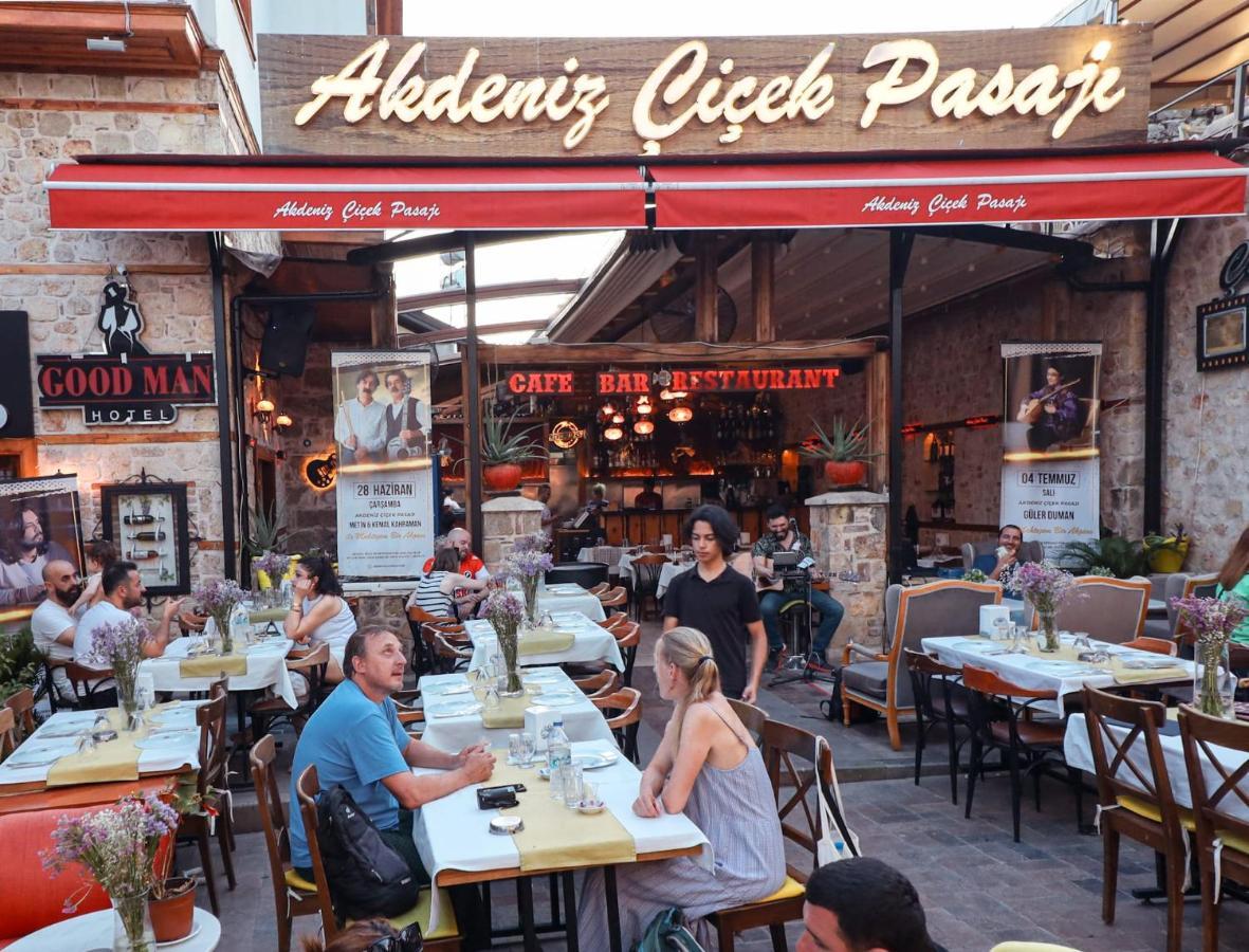 Goodman & Bistro Анталія
