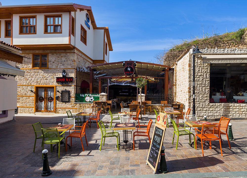 Готель Goodman & Bistro 3*
