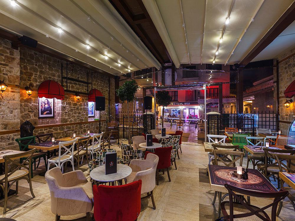 Goodman & Bistro Готель